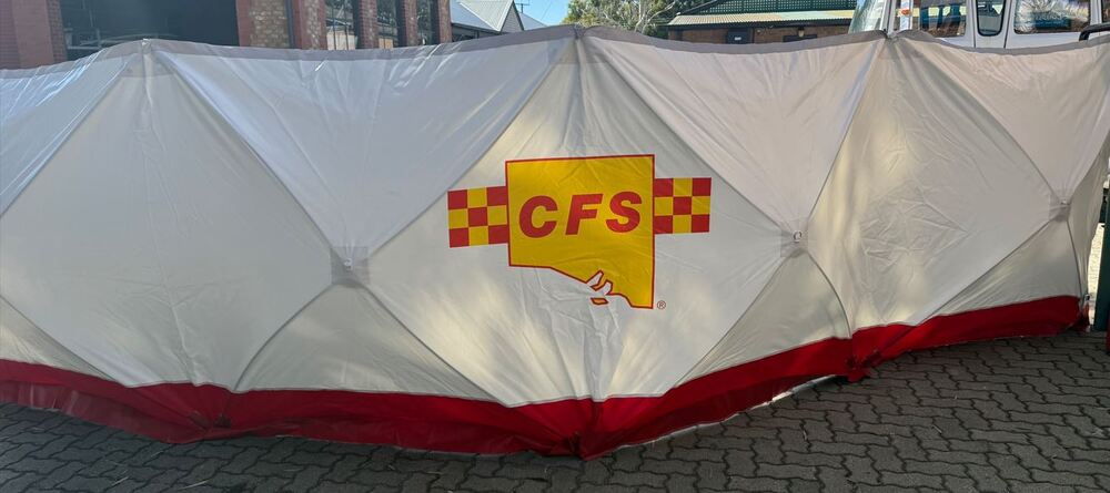 CFS Instant Screening Red including peg & rope set
